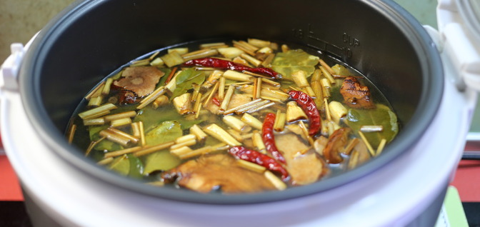 Тайский острый суп Том Ям (Tom Yam) в мультиварке
