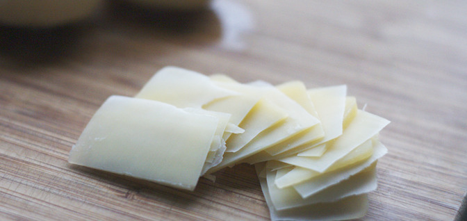 Картофель с сыром в мультиварке